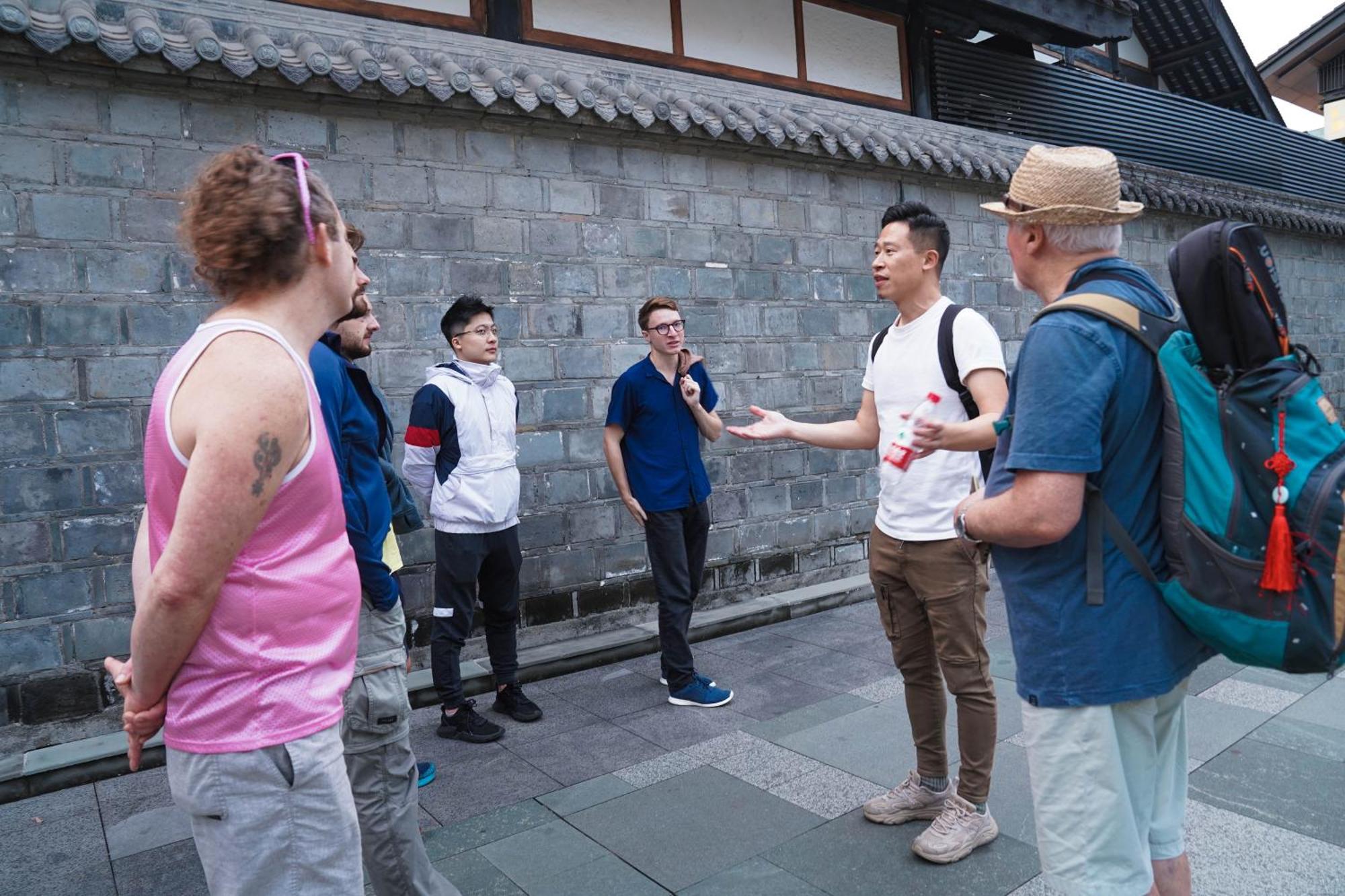Chengdu Mix Hostel Courtyard Poshpacker Exterior foto