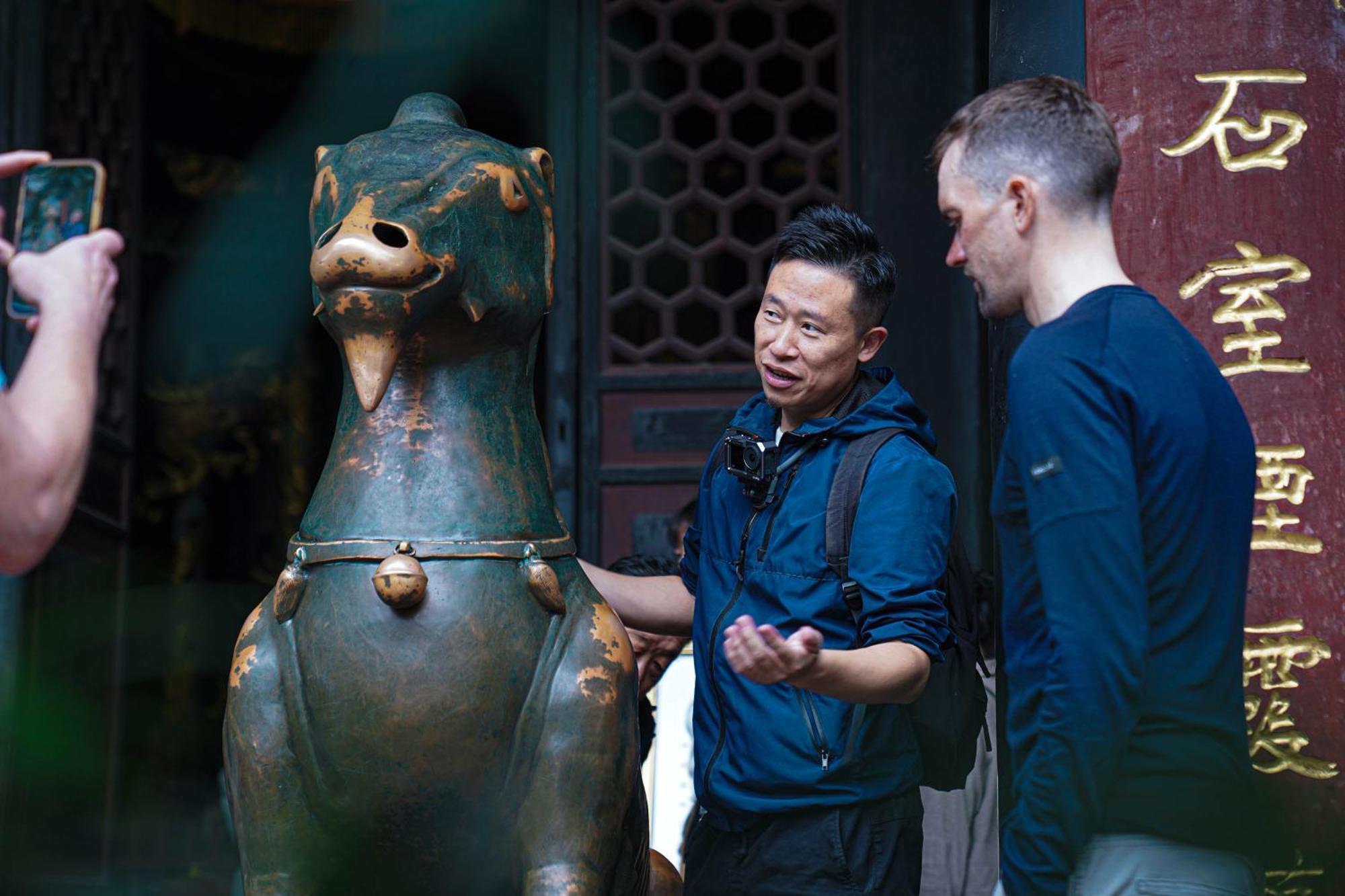 Chengdu Mix Hostel Courtyard Poshpacker Exterior foto